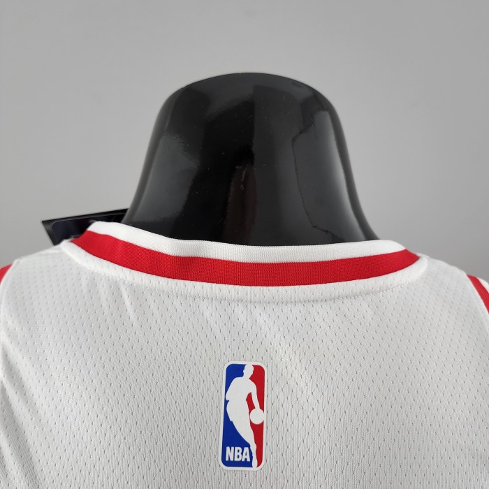 Allen Iverson Philadelphia 76ers Swingman White Jersey