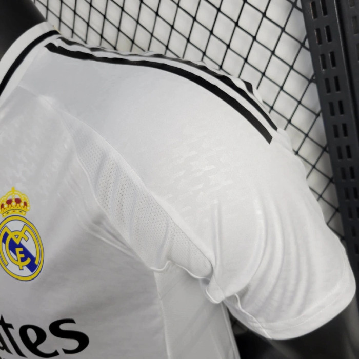 Real Madrid Home Player Jersey 24/25