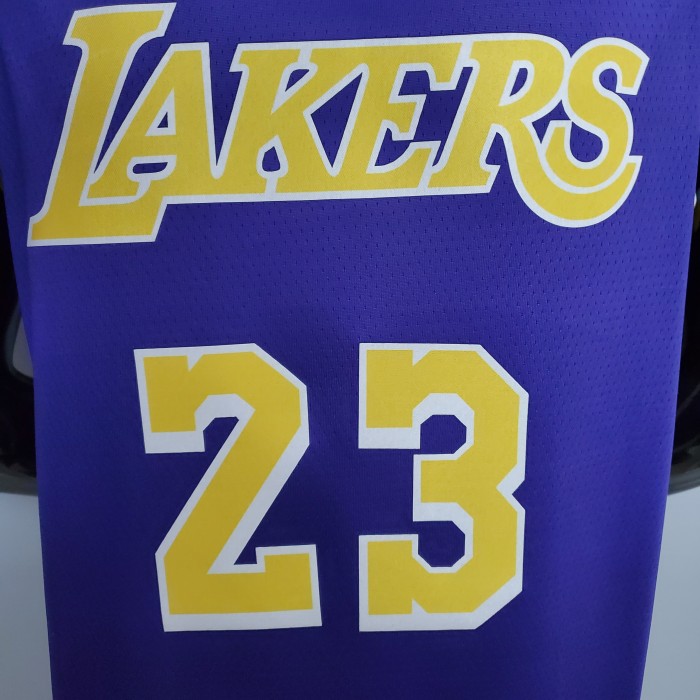LeBron James Los Angeles Lakers 2020/21 Swingman Jersey Purple