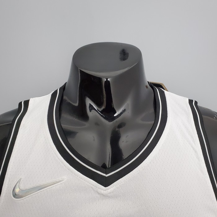 Kyrie Irving Brooklyn Nets 75th Anniversary Swingman Jersey White