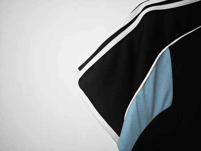 Newcastle United Away Retro Jersey 2000/01
