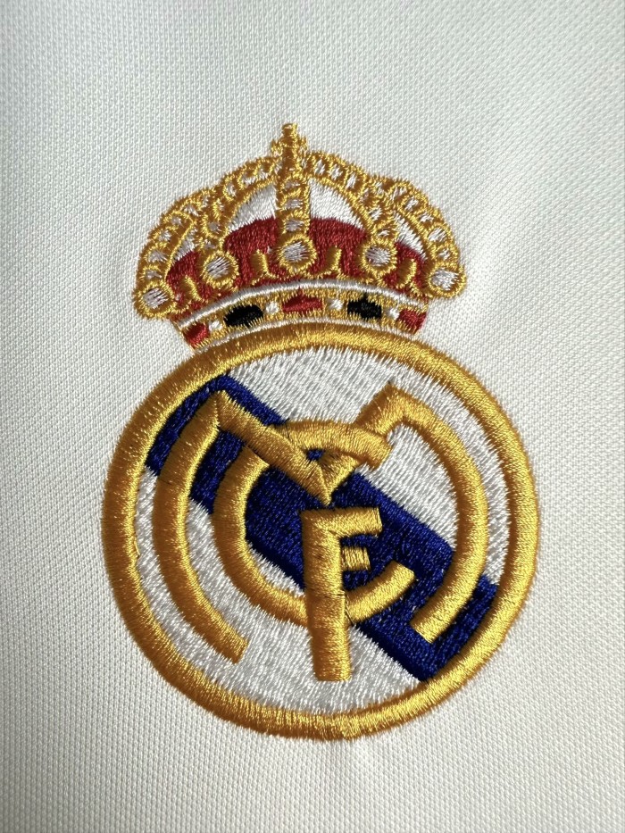 Real Madrid Home Retro Jersey 2001/02