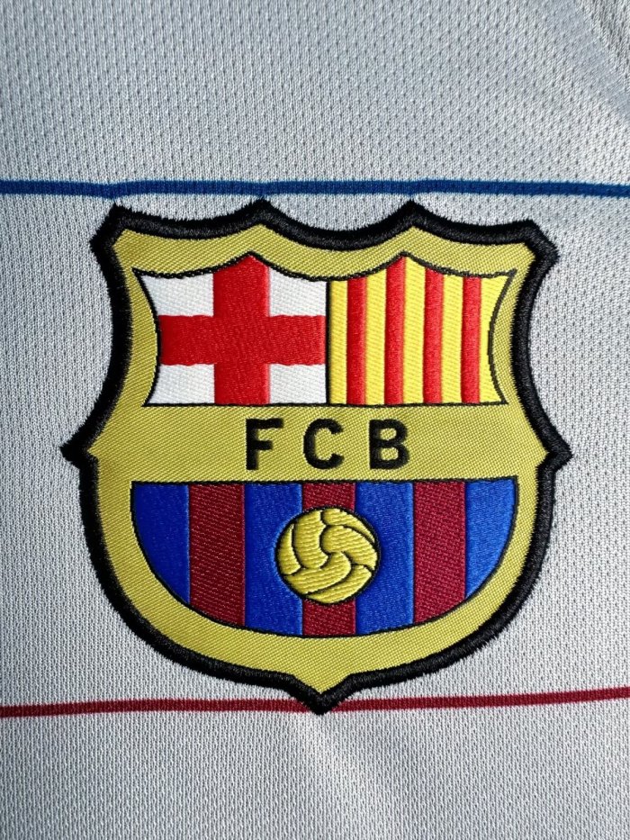 Barcelona Away Long Sleeve Retro Jersey 2003/04
