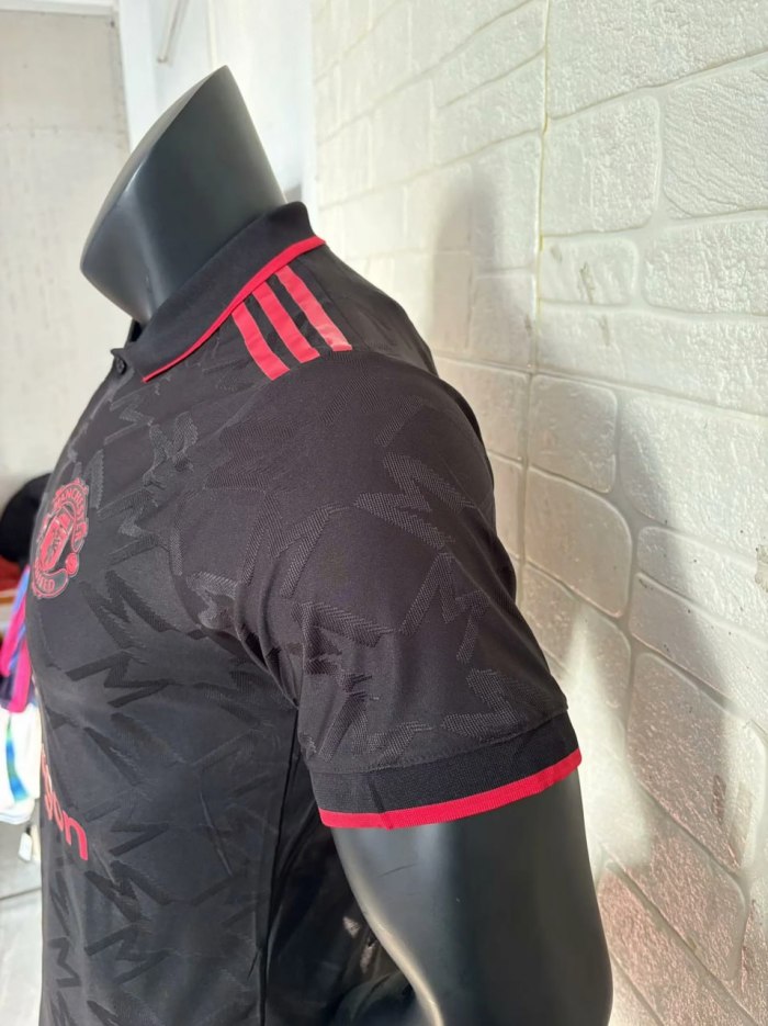 Manchester United Black Player Jersey 25/26