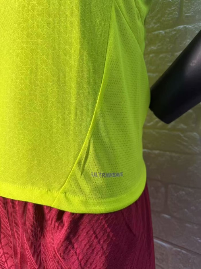 Borussia Dortmund Neon Special Men Player Jersey 24/25
