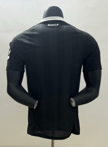 Real Madrid Goalkeeper Player Jersey 25/26
