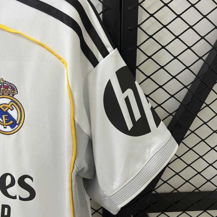 Real Madrid Home Modrić Limited Edition Man Jersey 25/26