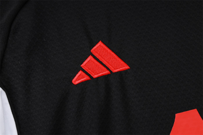 Liverpool Training Short sleeve Suit 25/26