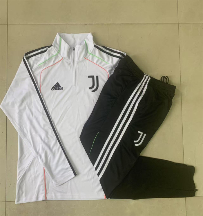 Juventus Kids Training Suit 25/26