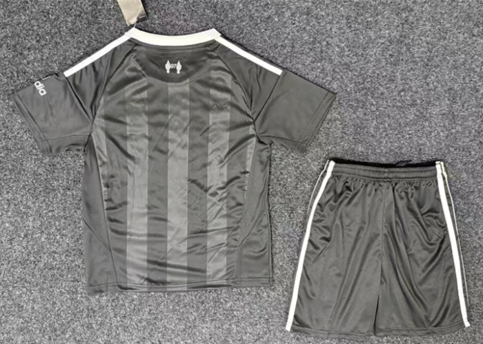 Liverpool Black Goalkeeper Kids Suit 25/26