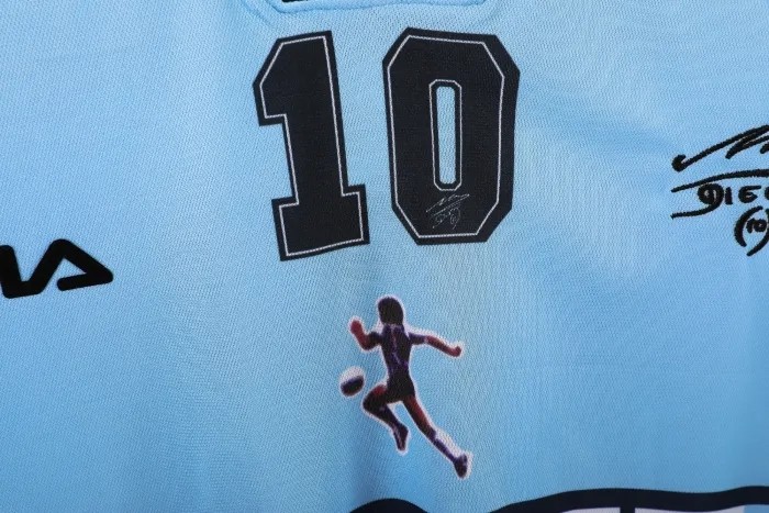 Argentina Diego Maradona Commemorative Retro Jersey 2001