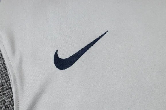 Tottenham Hotspur Training Jersey 25/26