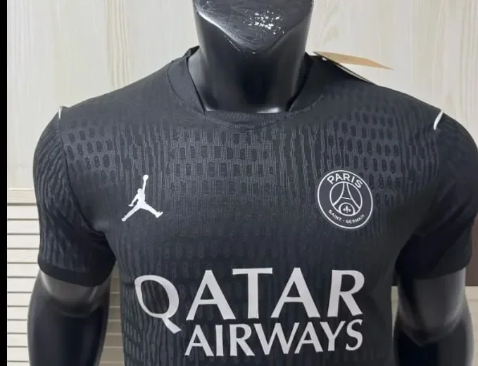 Copy Paris Saint Germain Black Player Jersey 26/27
