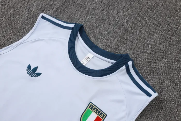 Italy Training Jersey 26/27