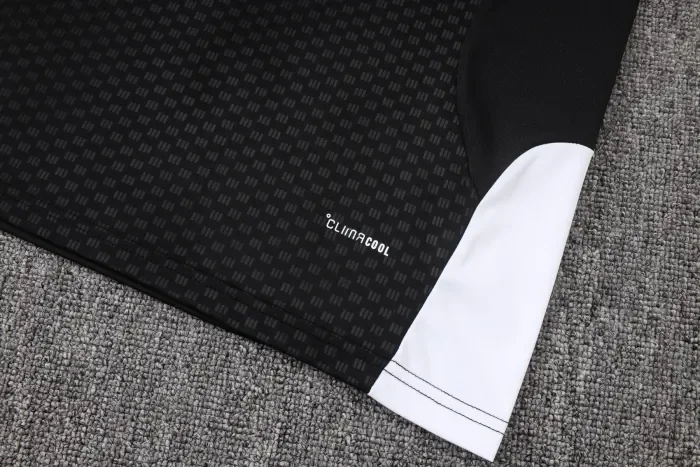 Liverpool Training Jersey 26/27