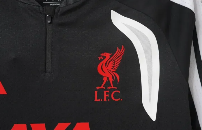 Liverpool Player Version Quarter-Zip Training Top 2026