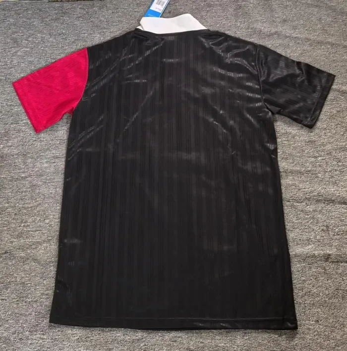 Oasis x The Bolt Makers Arms 1996 Man Jersey
