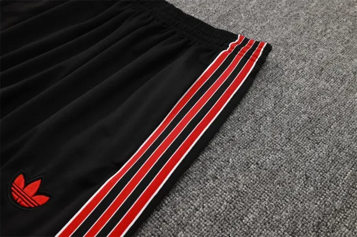 Manchester United Training Jacket 25/26