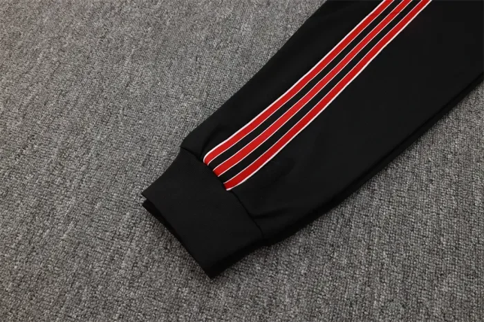 Manchester United Training Jacket 25/26