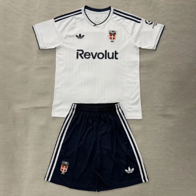 Como Away Kids Suit 26/27