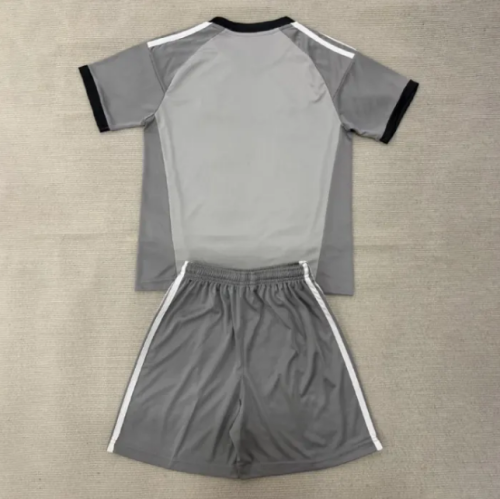 Nottingham Forest Grey Goalkeeper Kids Suit 26/27