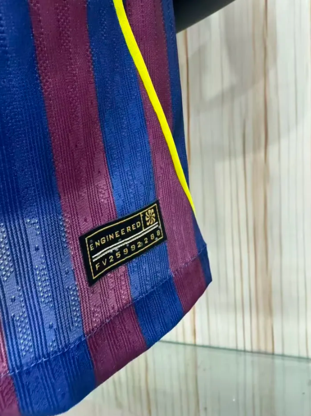 Barcelona Home Player Men Jersey 27/28