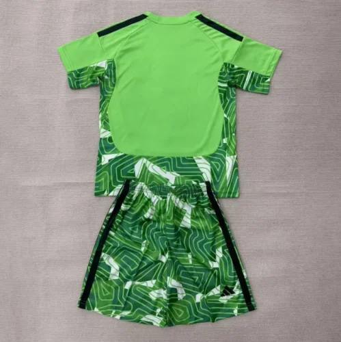 Manchester United Green Goalkeeper Kids Suit 26/27
