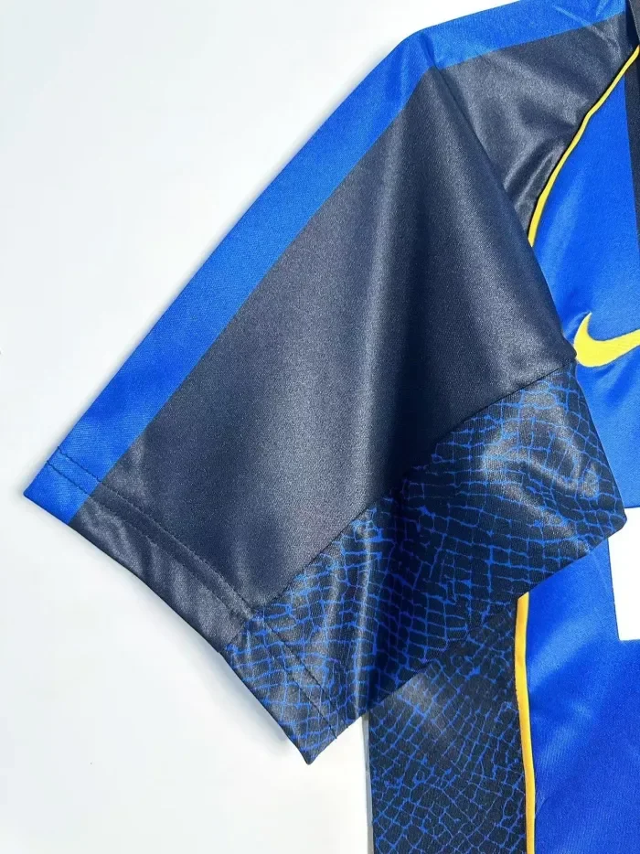 Inter Milan Home Retro Jersey 2001/02
