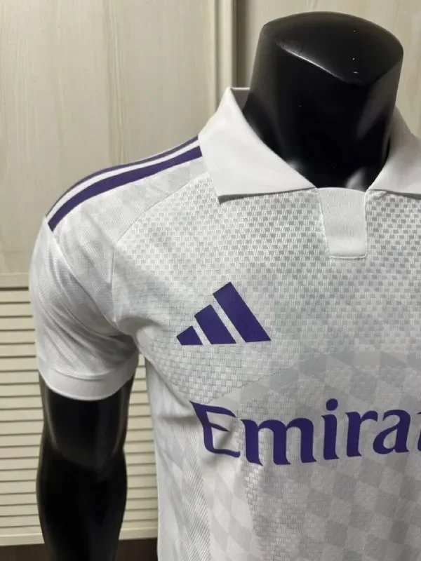 Real Madrid Home Player Men Jersey 27/28